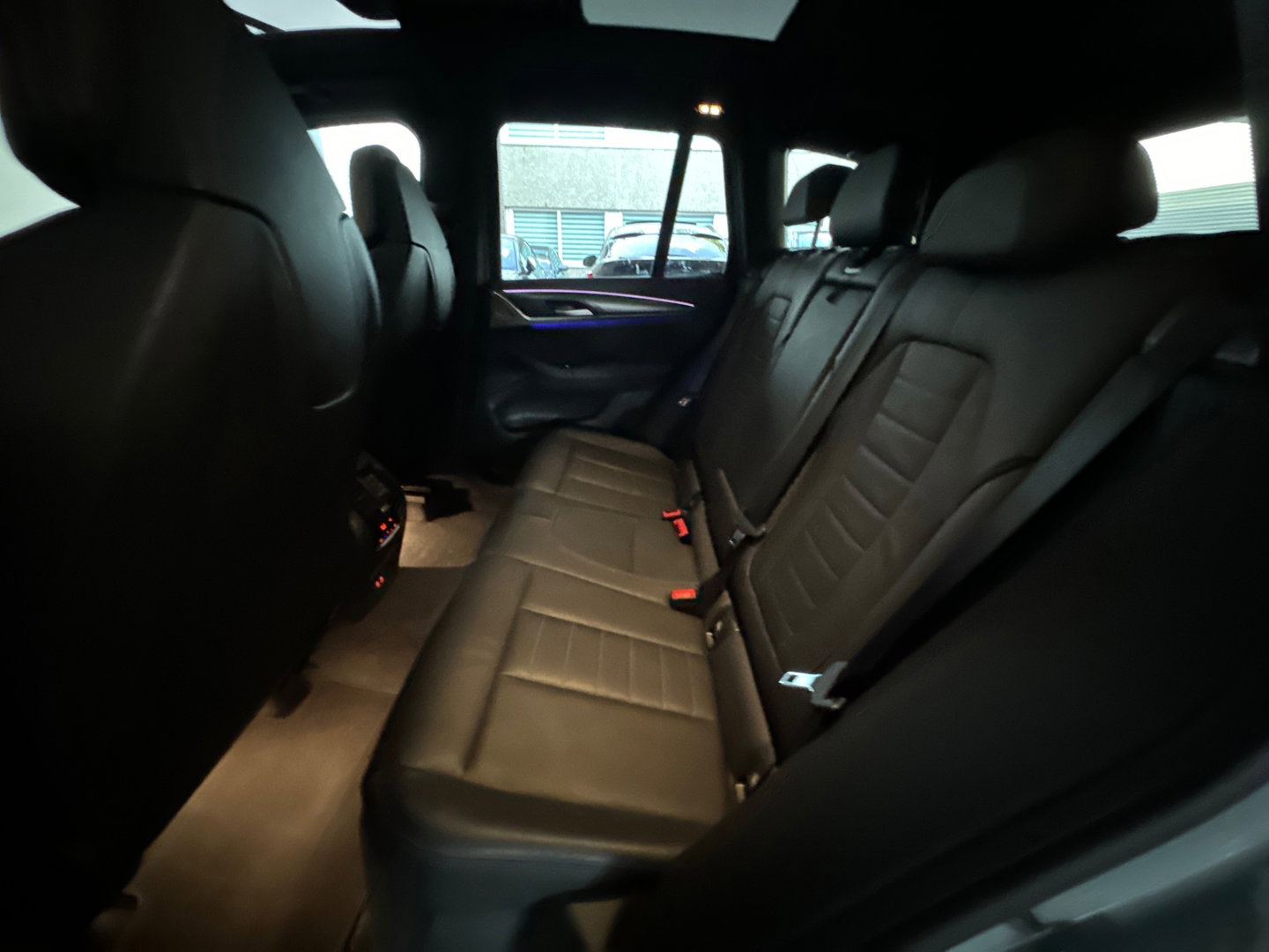 BMW X3 XDrive30i High Executive Pano|Keyless|Memory|HuD|Sfeer