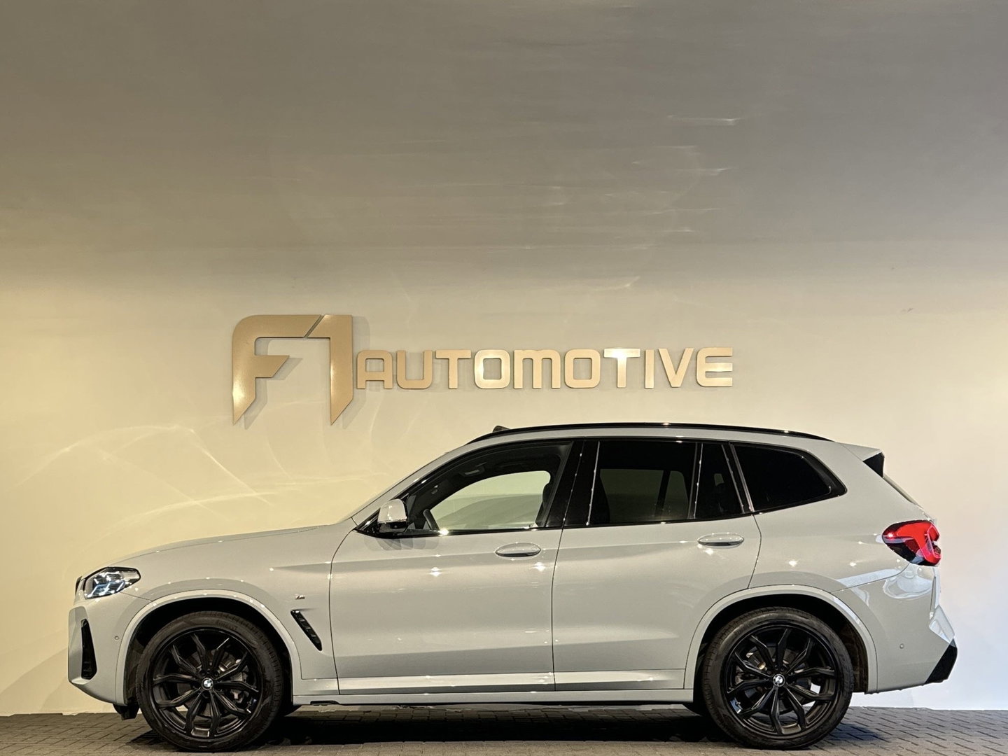 BMW X3 XDrive30i High Executive Pano|Keyless|Memory|HuD|Sfeer