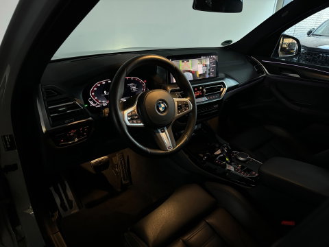 BMW X3 XDrive30i High Executive Pano|Keyless|Memory|HuD|Sfeer