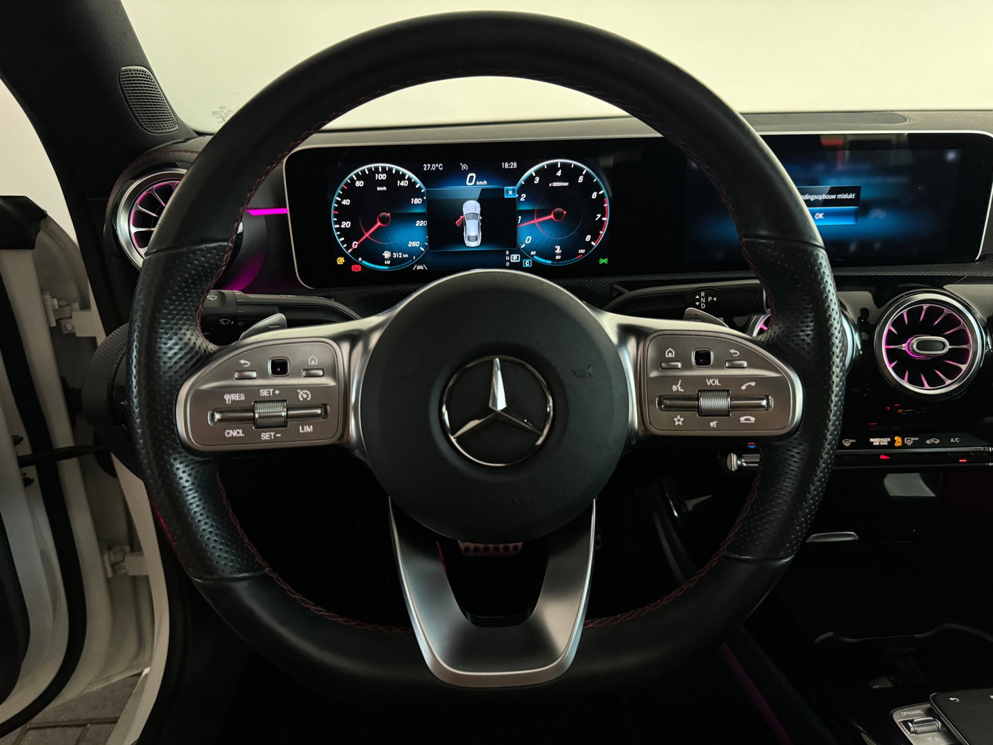 Mercedes-Benz CLA-Klasse 180 AMG Pano|Sfeer|Stoelverwarming|Lane|Cruise