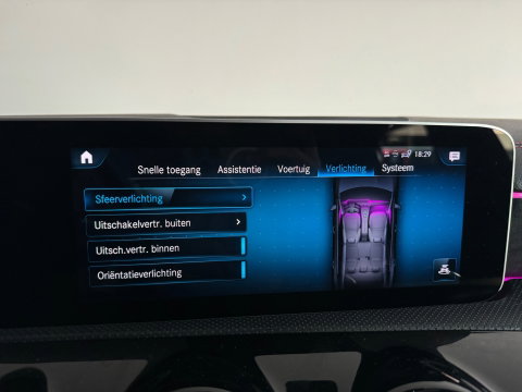 Mercedes-Benz CLA-Klasse 180 AMG Pano|Sfeer|Stoelverwarming|Lane|Cruise