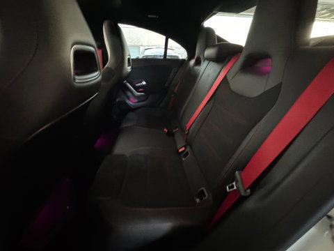 Mercedes-Benz CLA-Klasse 180 AMG Pano|Sfeer|Stoelverwarming|Lane|Cruise