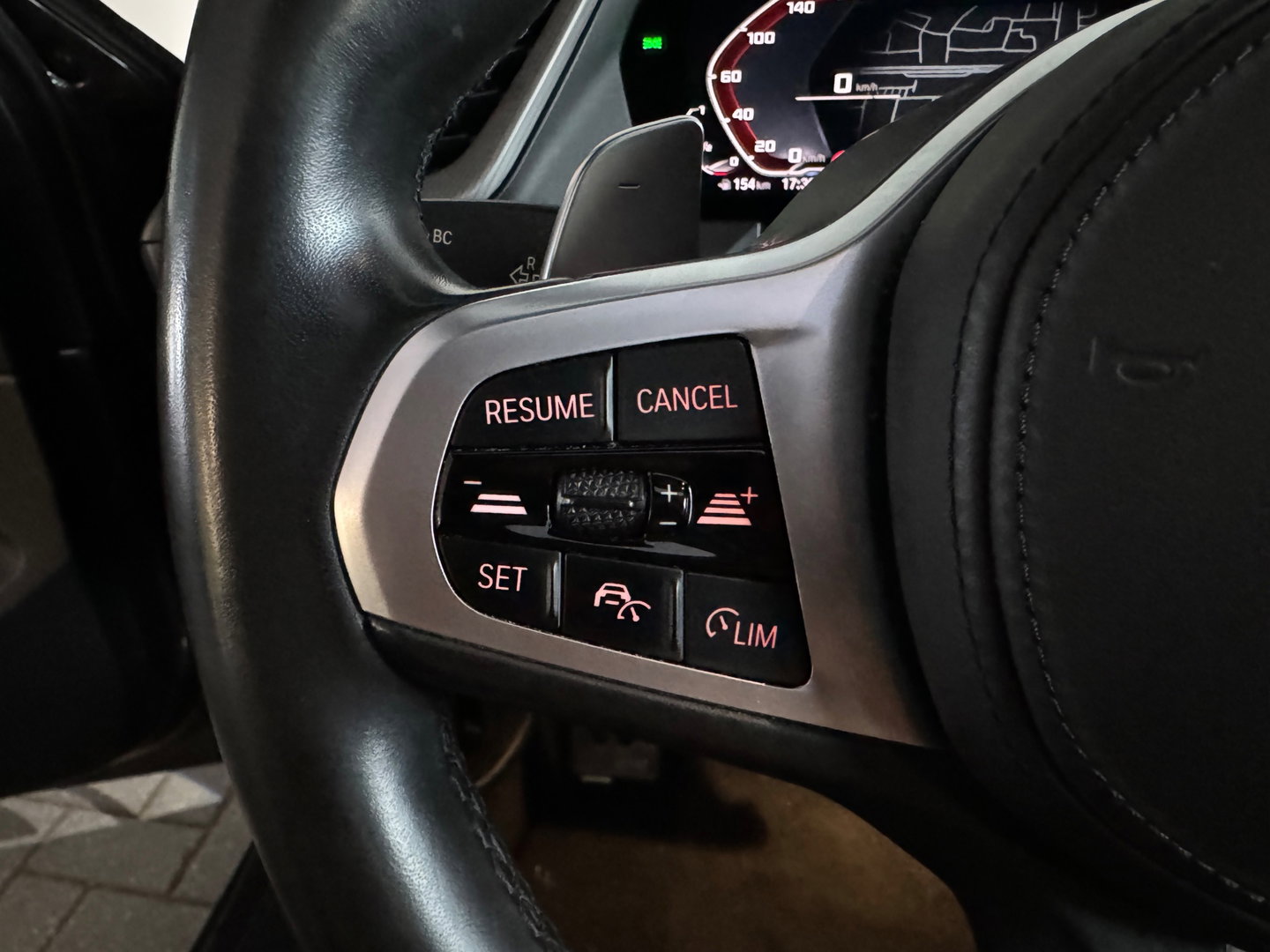 BMW 1-serie M135i xDrive Pano|H/K|Kuipstoelen|Camera|Sfeer