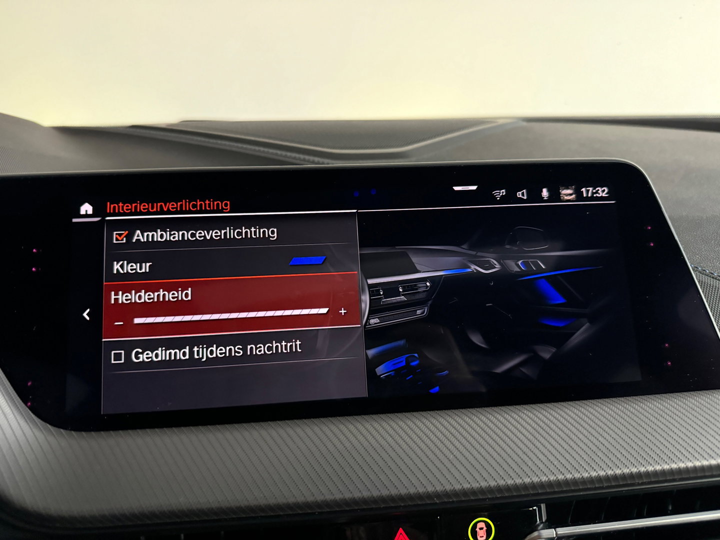 BMW 1-serie M135i xDrive Pano|H/K|Kuipstoelen|Camera|Sfeer