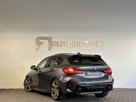 BMW 1-serie M135i xDrive Pano|H/K|Kuipstoelen|Camera|Sfeer