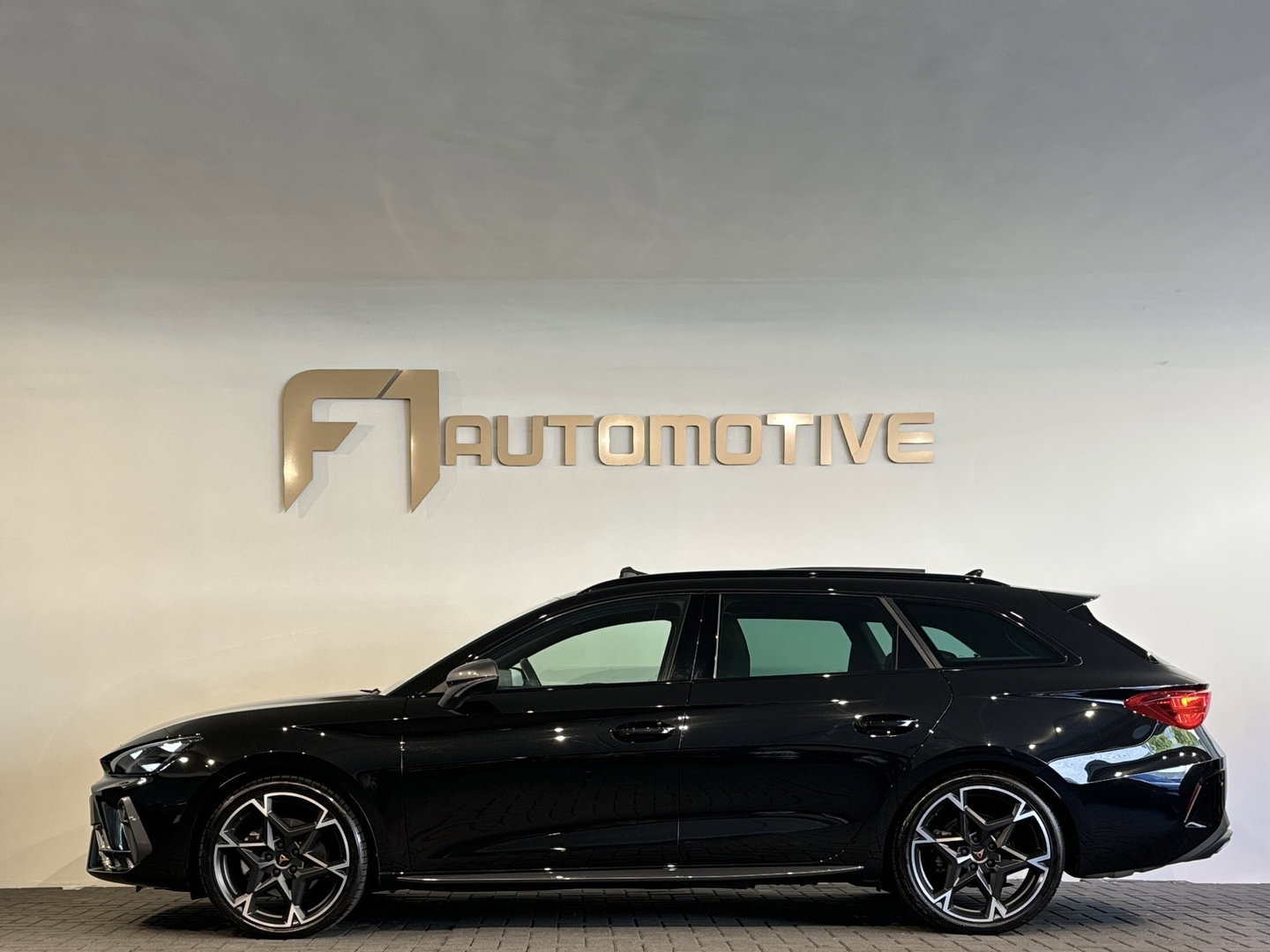 CUPRA Leon Sportstourer 1.5 TSI e-Hybrid Business Pano|Sennheisser|Keyless|ACC|Memory