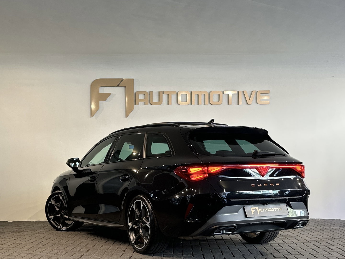 CUPRA Leon Sportstourer 1.5 TSI e-Hybrid Business Pano|Sennheisser|Keyless|ACC|Memory