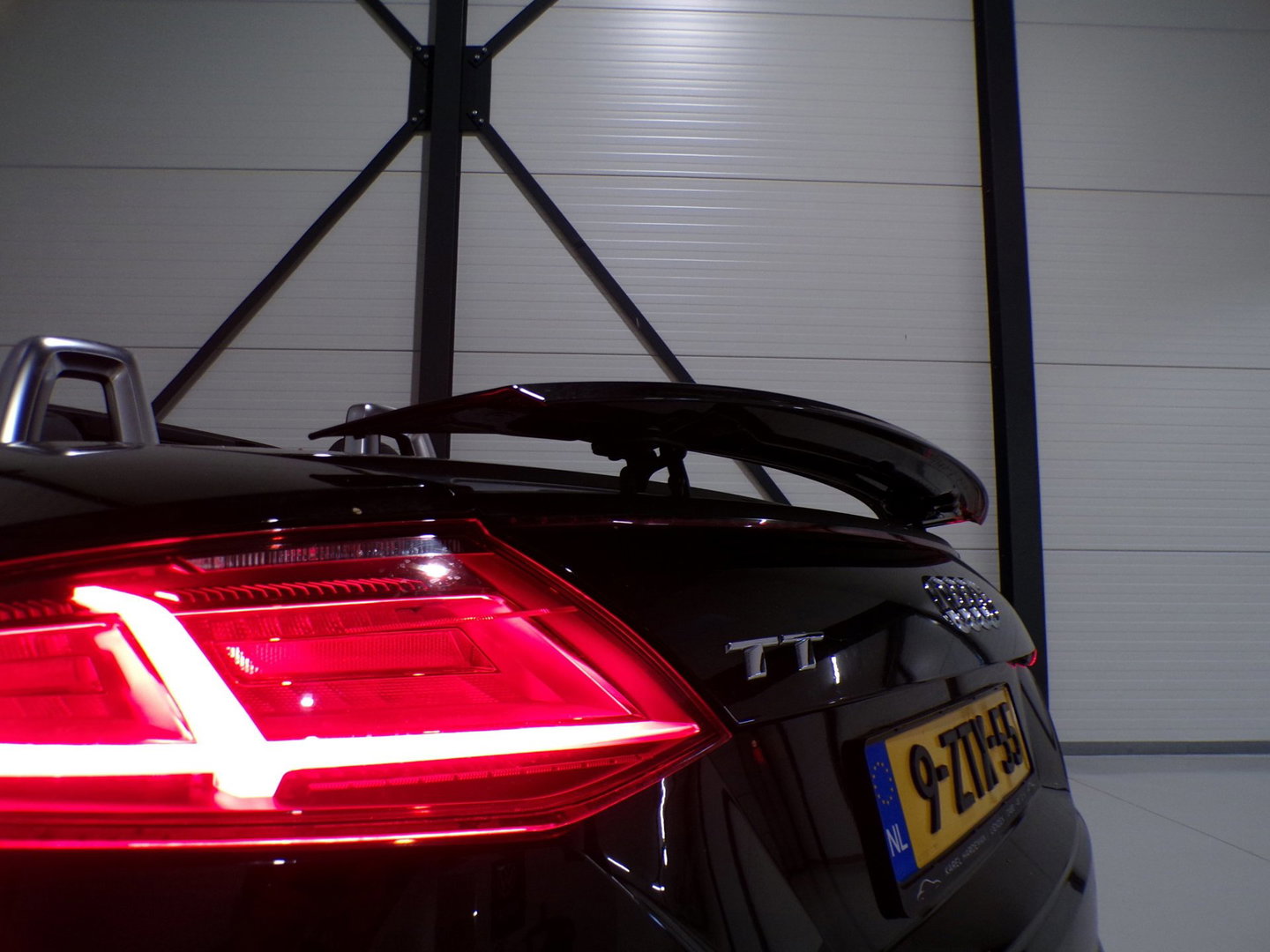 Audi TT Roadster 2.0 TFSI S-Line "Origineel NL!' 2x S line Apple-Carplay Stoelverwarming Xenon-LED Leer/Alcantara Parkeersensoren