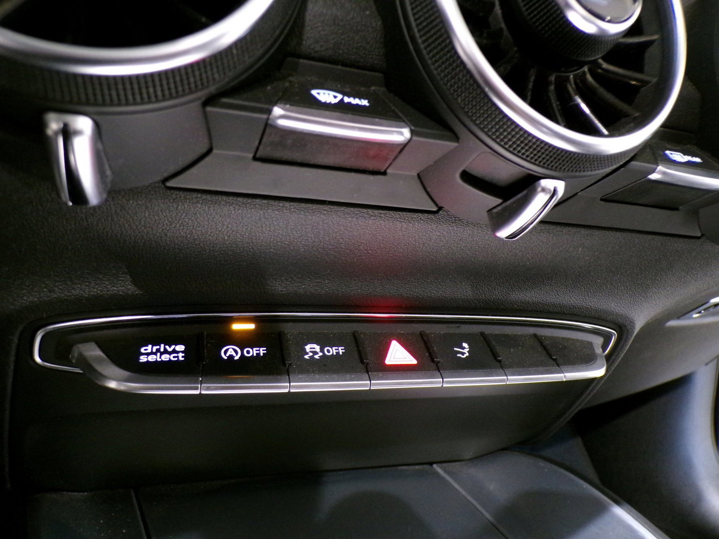 Audi TT Roadster 2.0 TFSI S-Line "Origineel NL!' 2x S line Apple-Carplay Stoelverwarming Xenon-LED Leer/Alcantara Parkeersensoren