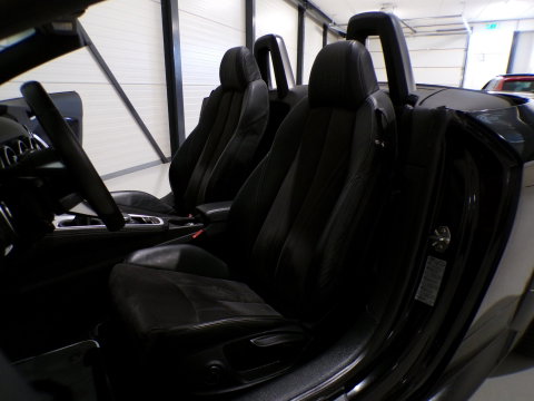 Audi TT Roadster 2.0 TFSI S-Line "Origineel NL!' 2x S line Apple-Carplay Stoelverwarming Xenon-LED Leer/Alcantara Parkeersensoren