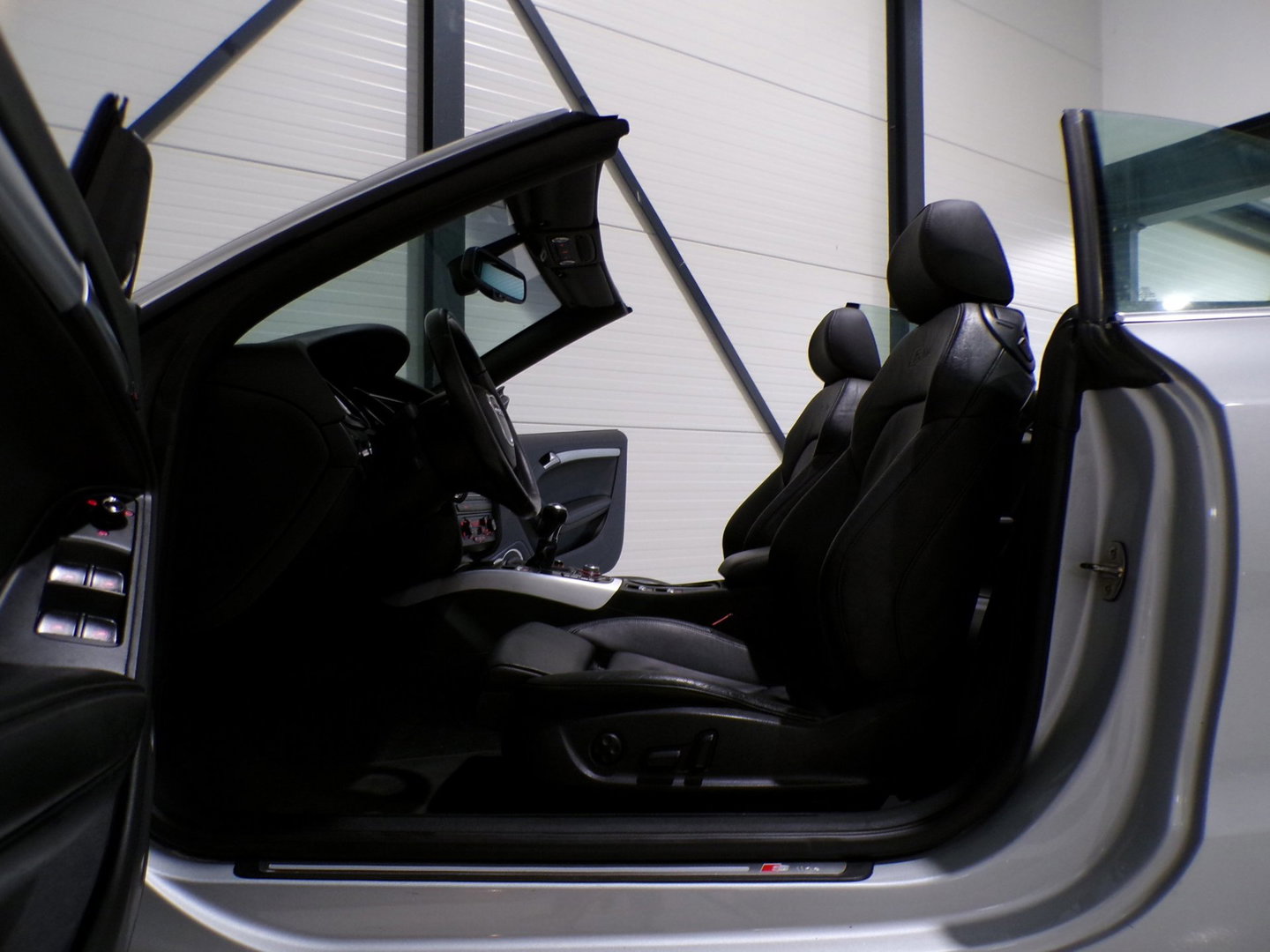Audi A5 Cabriolet 2.0 TFSI S-Line "Origineel NL!" 2x S line Stoelverwarming Leer Bang & Olufsen Xenon-LED 19"Velgen Parkeersensor