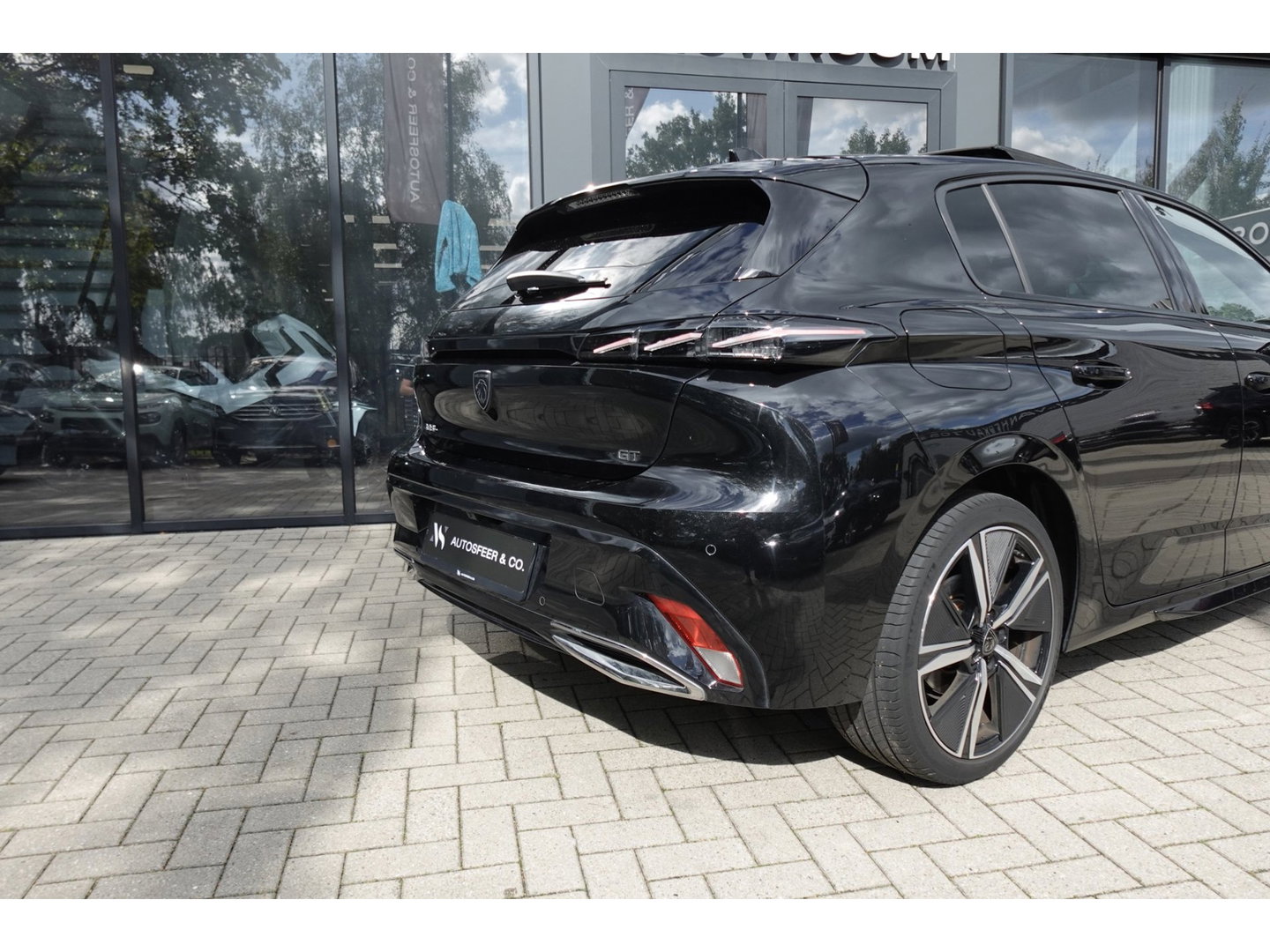 Peugeot 308 1.2 PureTech GT PANO 360 MATRIX