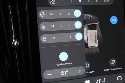 Volvo XC60 T6 Ultra Black Edition | Bowers & Wilkins | Luchtvering | Panoramadak | Head-UP | Stoelventilatie