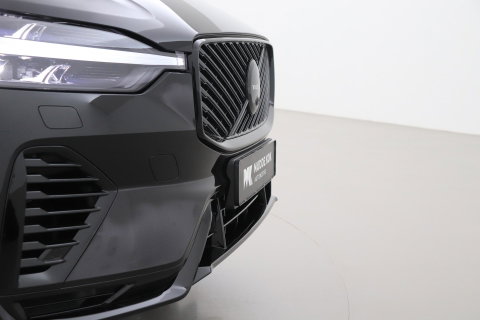 Volvo XC60 T6 Ultra Black Edition | Bowers & Wilkins | Luchtvering | Panoramadak | Head-UP | Stoelventilatie