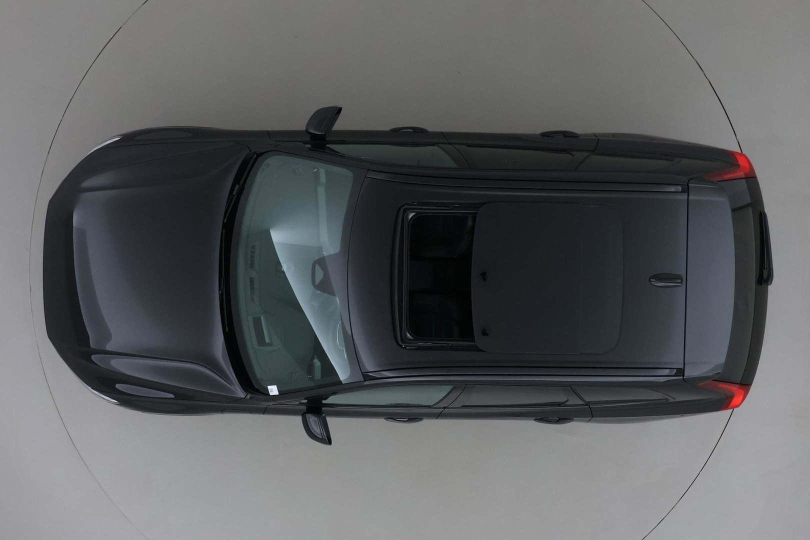 Volvo XC60 T8 Ultra Black Edition | Bowers & Wilkins | Luchtvering | Panoramadak | Head-UP | Stoelventilatie
