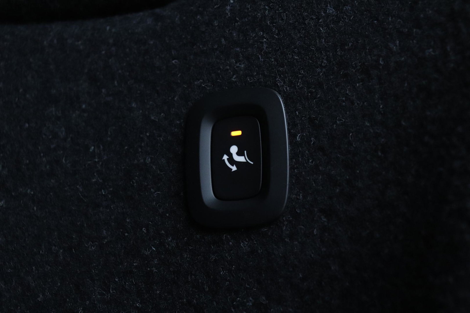 Volvo XC40 2.0 B4 Plus Bright | Harman/Kardon | ACC | Trekhaak | Leder | Keyless | Camera | Getint Glas