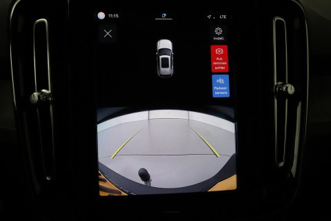 Volvo XC40 2.0 B4 Plus Bright | Trekhaak | Harman/Kardon | Leder | Keyless | Camera