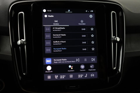Volvo XC40 2.0 B4 Plus Bright | Trekhaak | Harman/Kardon | Leder | Keyless | Camera