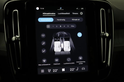 Volvo XC40 2.0 B4 Plus Bright | Trekhaak | Harman/Kardon | Leder | Keyless | Camera