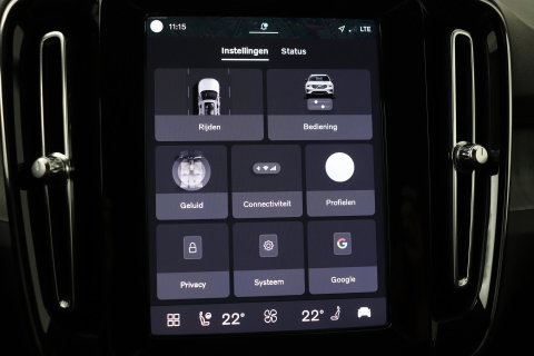 Volvo XC40 2.0 B4 Plus Bright | Trekhaak | Harman/Kardon | Leder | Keyless | Camera