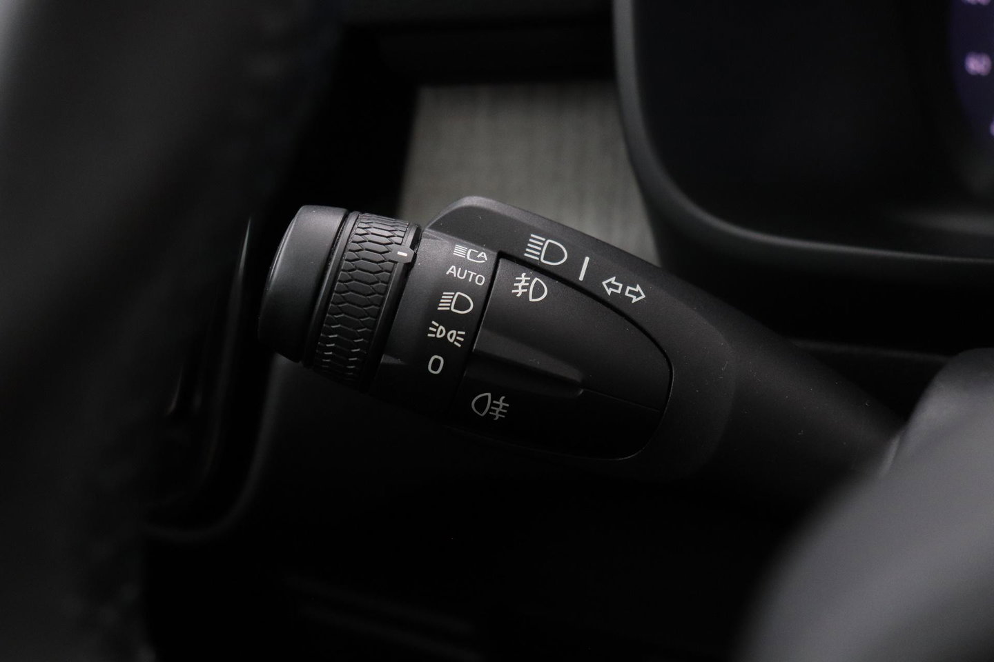 Volvo XC40 2.0 B4 Plus Bright | Trekhaak | Harman/Kardon | Leder | Keyless | Camera