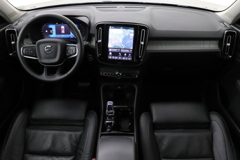 Volvo XC40 2.0 B4 Plus Bright | Trekhaak | Harman/Kardon | Leder | Keyless | Camera