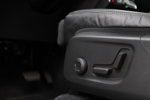 Volvo XC40 2.0 B4 Plus Bright | Trekhaak | Harman/Kardon | Leder | Keyless | Camera
