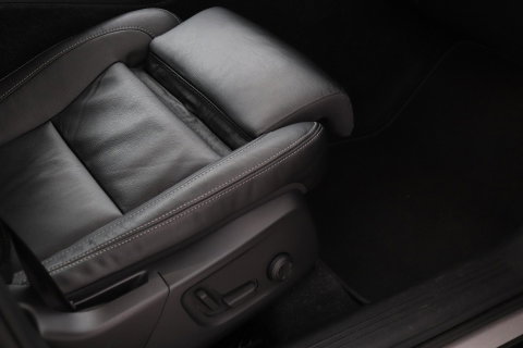 Volvo XC40 2.0 B4 Plus Bright | Trekhaak | Harman/Kardon | Leder | Keyless | Camera