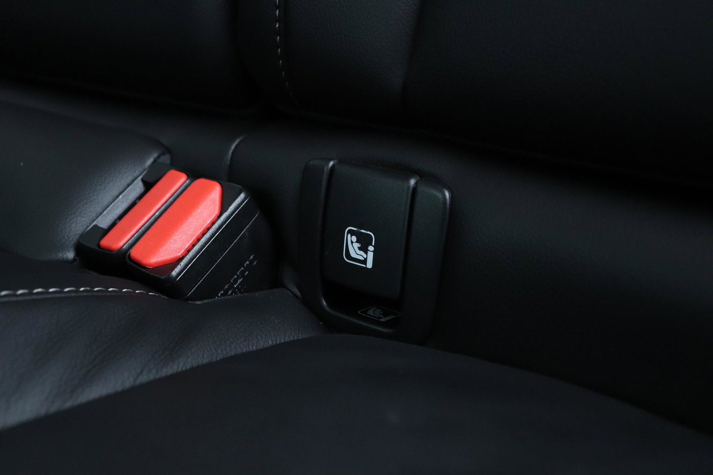 Volvo XC40 2.0 B4 Plus Bright | Trekhaak | Harman/Kardon | Leder | Keyless | Camera