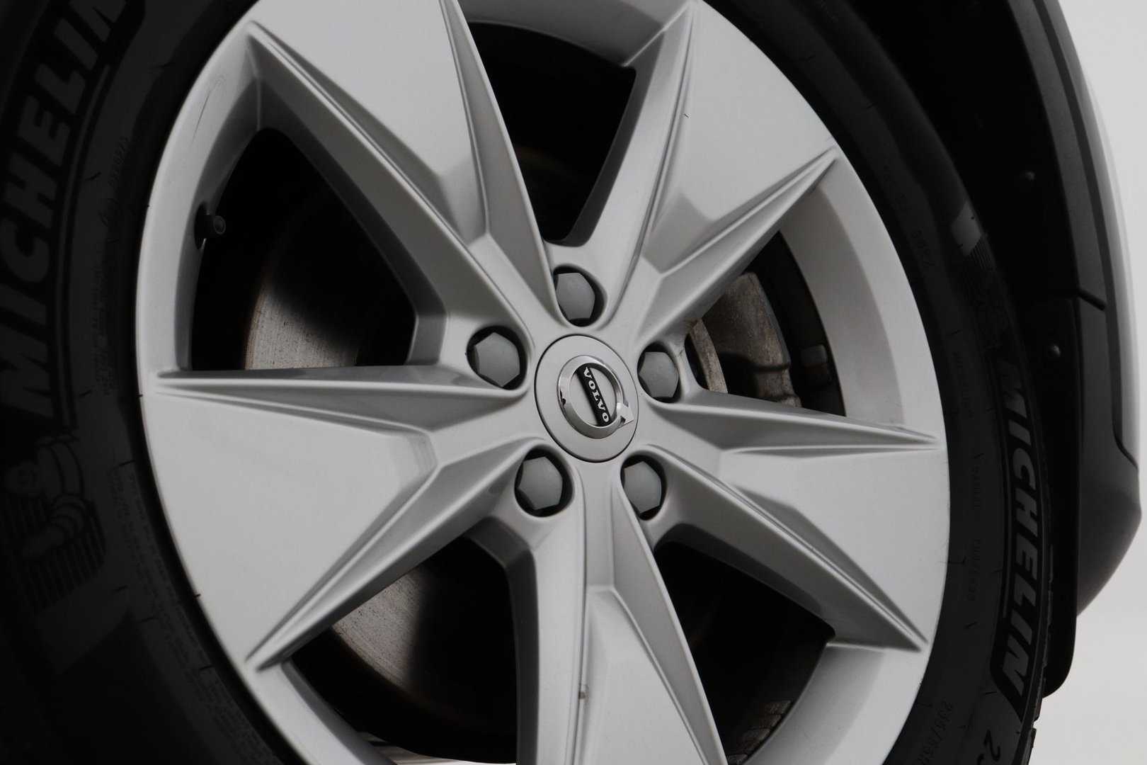 Volvo XC40 2.0 B4 Plus Bright | Harman/Kardon | ACC | Trekhaak | Leder | Keyless | Camera | Getint Glas