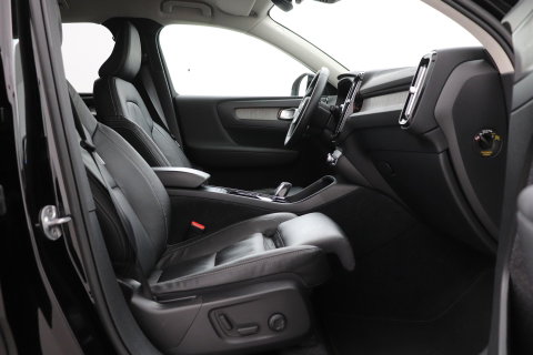 Volvo XC40 2.0 B4 Plus Bright | Trekhaak | Harman/Kardon | Leder | Keyless | Camera