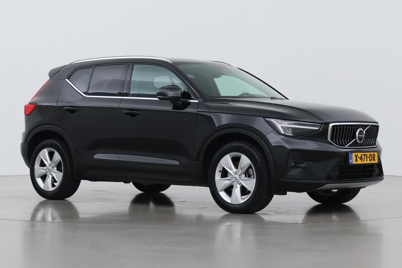 Volvo XC40 2.0 B4 Plus Bright | Harman/Kardon | ACC | Trekhaak | Leder | Keyless | Camera | Getint Glas