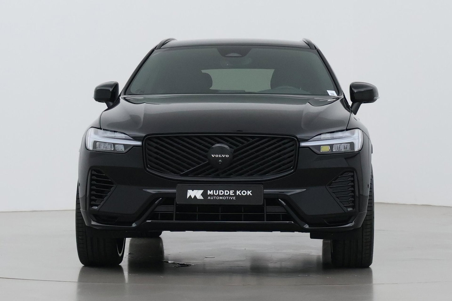 Volvo XC60 T8 Plus Black Edition | Harman/Kardon | 360° Camera | ACC | Standkachel | Keyless | Stoel+Stuurverwarming | 21 inch