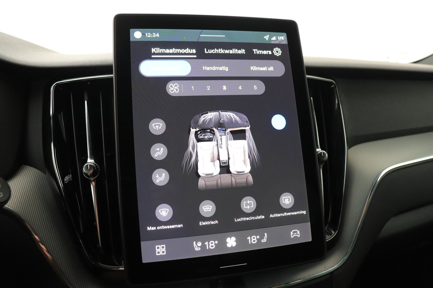 Volvo XC60 T8 Plus Black Edition | Harman/Kardon | 360° Camera | ACC | Standkachel | Keyless | Stoel+Stuurverwarming | 21 inch