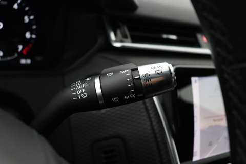 Land Rover Range Rover Velar 2.0 P400e S | ACC | Head-Up | Meridian | Memory | Stoel+Stuurverwarming | Black Pack | 21 Inch