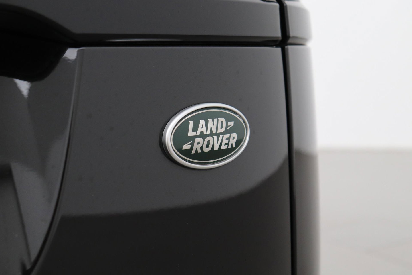 Land Rover Range Rover Velar 2.0 P400e S | ACC | Head-Up | Meridian | Memory | Stoel+Stuurverwarming | Black Pack | 21 Inch