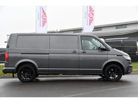 Volkswagen Transporter 2.0 TDI L2H1 30 PB Edition Highline Adaptieve Cruise, LED, Sensoren, Carplay, 150PK, Automaat, LED, Standkachel, NAVI, UNIEK!
