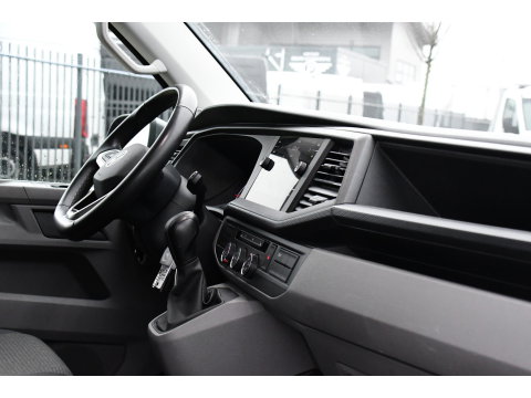 Volkswagen Transporter 2.0 TDI L2H1 30 PB Edition Highline Adaptieve Cruise, LED, Sensoren, Carplay, 150PK, Automaat, LED, Standkachel, NAVI, UNIEK!
