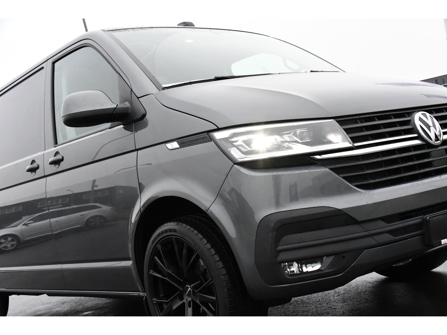Volkswagen Transporter 2.0 TDI L2H1 30 PB Edition Highline Adaptieve Cruise, LED, Sensoren, Carplay, 150PK, Automaat, LED, Standkachel, NAVI, UNIEK!