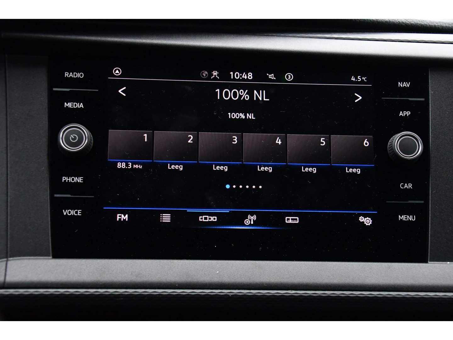 Volkswagen Transporter 2.0 TDI L2H1 30 PB Edition Highline Adaptieve Cruise, LED, Sensoren, Carplay, 150PK, Automaat, LED, Standkachel, NAVI, UNIEK!