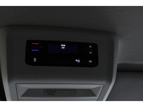Volkswagen Transporter 2.0 TDI L2H1 30 PB Edition Highline Adaptieve Cruise, LED, Sensoren, Carplay, 150PK, Automaat, LED, Standkachel, NAVI, UNIEK!