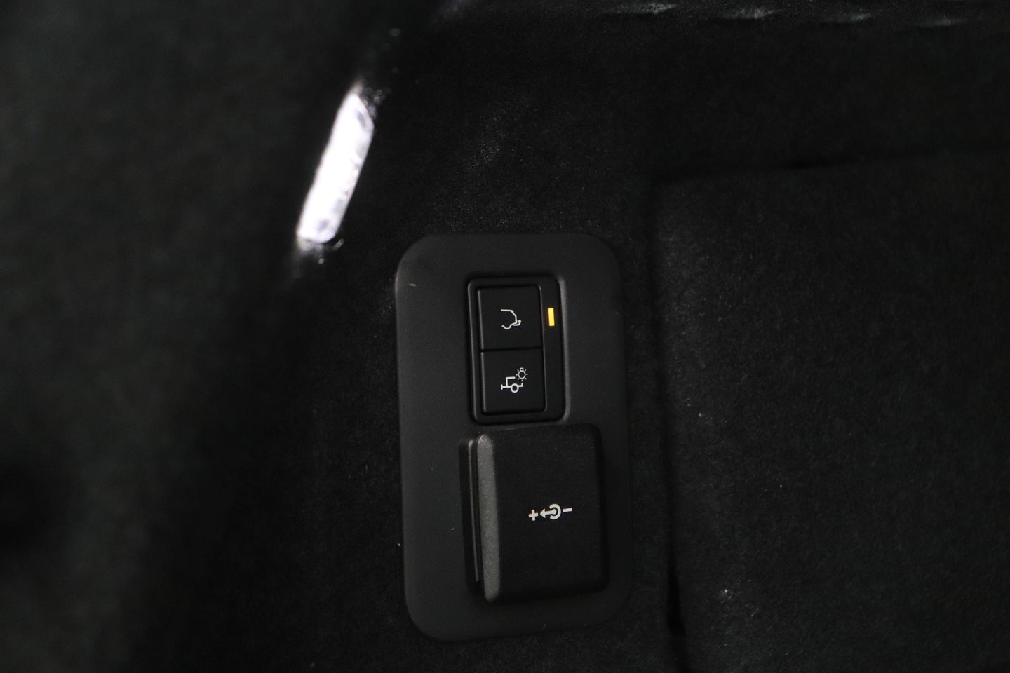 Land Rover Range Rover Evoque P270e PHEV Dynamic SE | Black Pack | Schuif/kanteldak | Trekhaak | ACC | 360° Camera