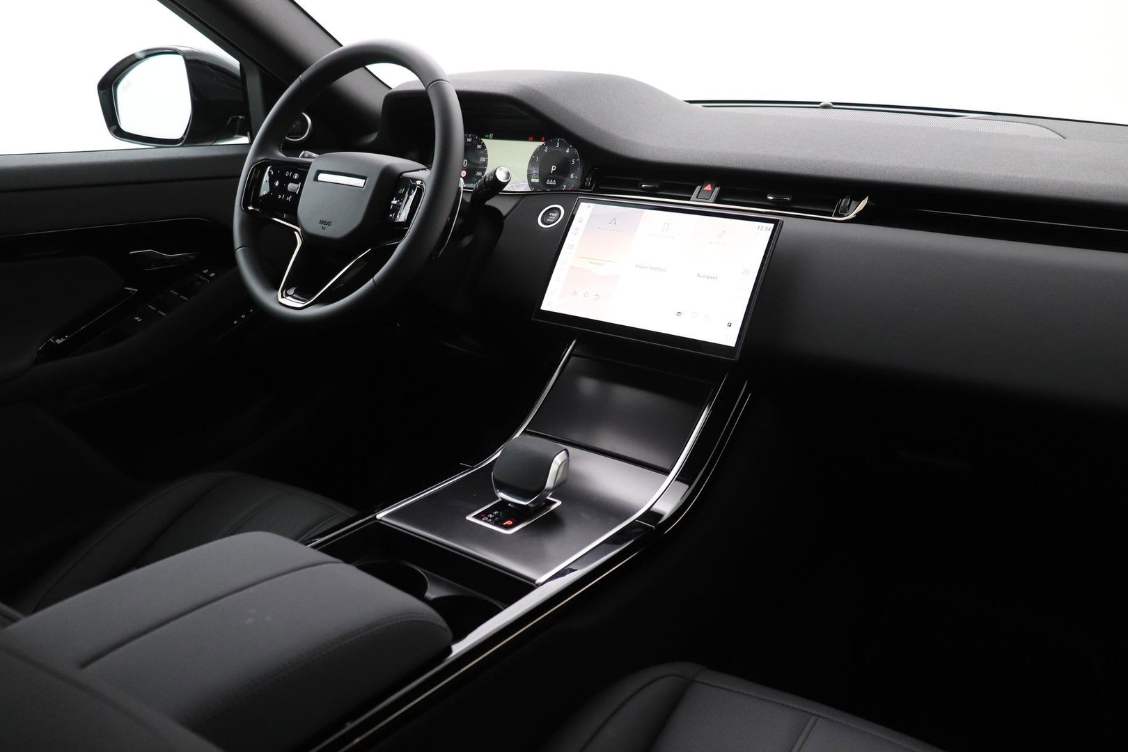 Land Rover Range Rover Evoque P270e PHEV Dynamic SE | Black Pack | Schuif/kanteldak | Trekhaak | ACC | 360° Camera