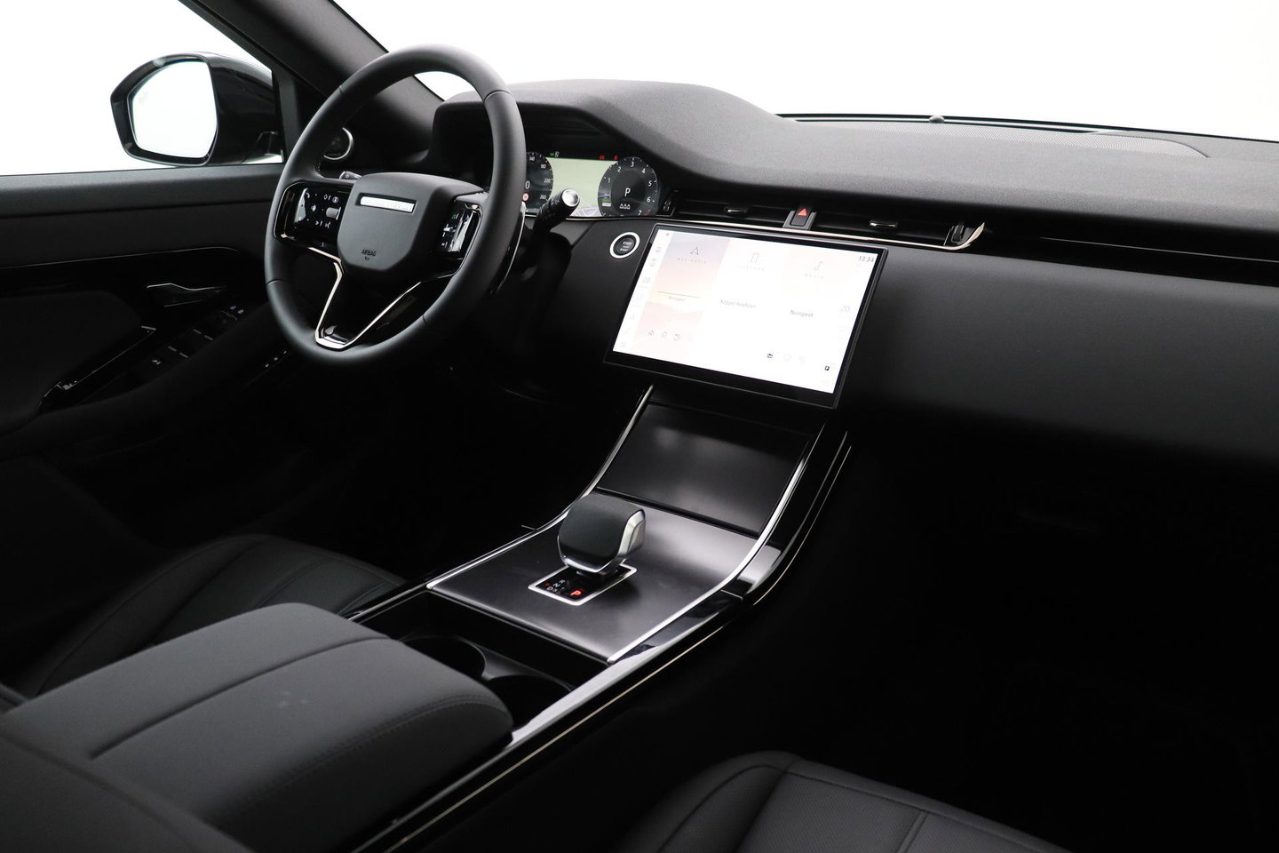 Land Rover Range Rover Evoque P270e PHEV Dynamic SE | Black Pack | Schuif/kanteldak | Trekhaak | ACC | 360° Camera