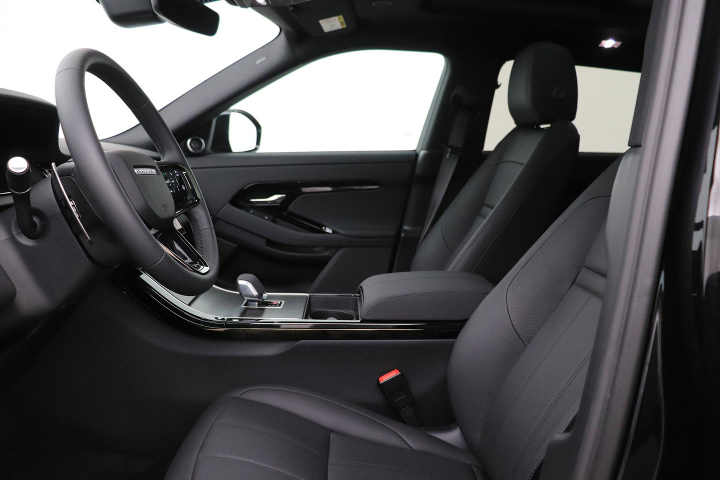 Land Rover Range Rover Evoque P270e PHEV Dynamic SE | Black Pack | Schuif/kanteldak | Trekhaak | ACC | 360° Camera