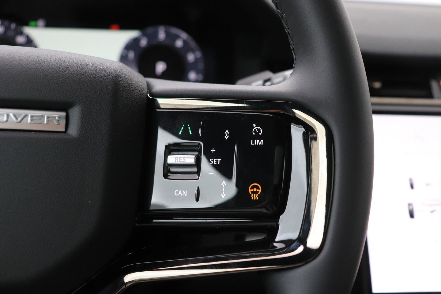 Land Rover Range Rover Evoque P270e PHEV Dynamic SE | Black Pack | Schuif/kanteldak | Trekhaak | ACC | 360° Camera