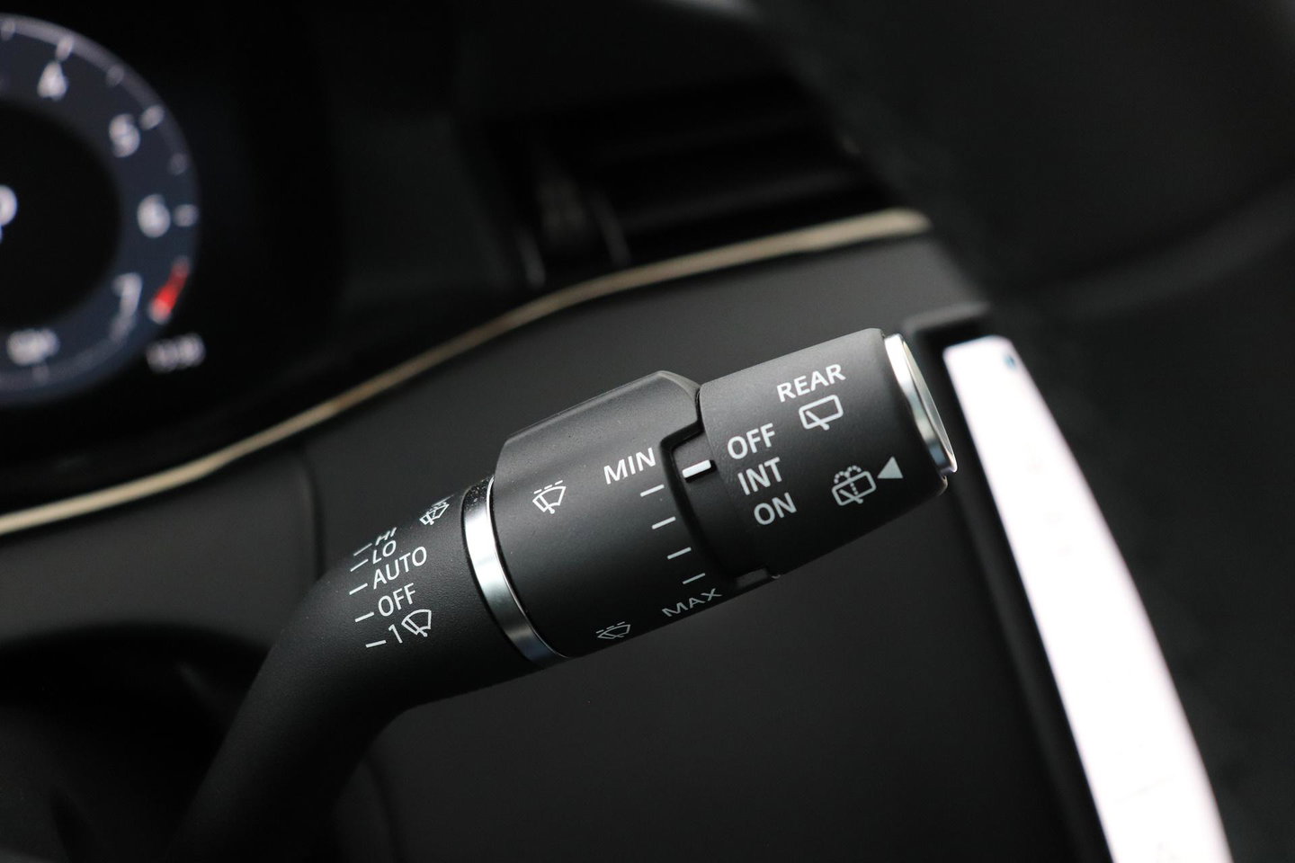 Land Rover Range Rover Evoque P270e PHEV Dynamic SE | Black Pack | Schuif/kanteldak | Trekhaak | ACC | 360° Camera