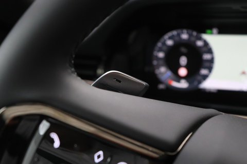 Land Rover Range Rover Evoque P270e PHEV Dynamic SE | Black Pack | Schuif/kanteldak | Trekhaak | ACC | 360° Camera