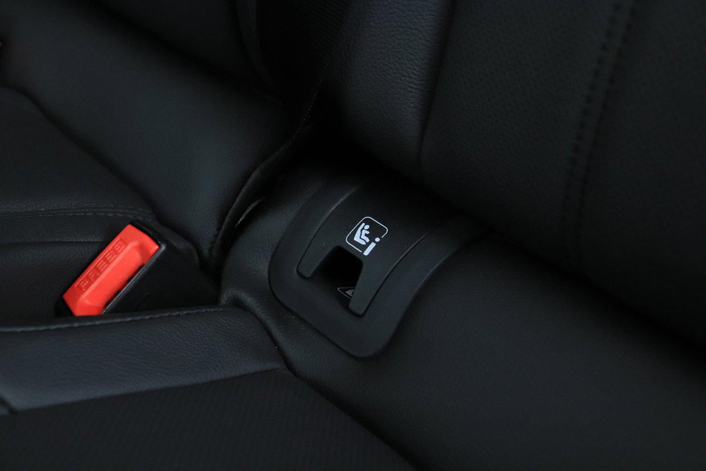 Land Rover Range Rover Evoque P270e PHEV Dynamic SE | Black Pack | Schuif/kanteldak | Trekhaak | ACC | 360° Camera
