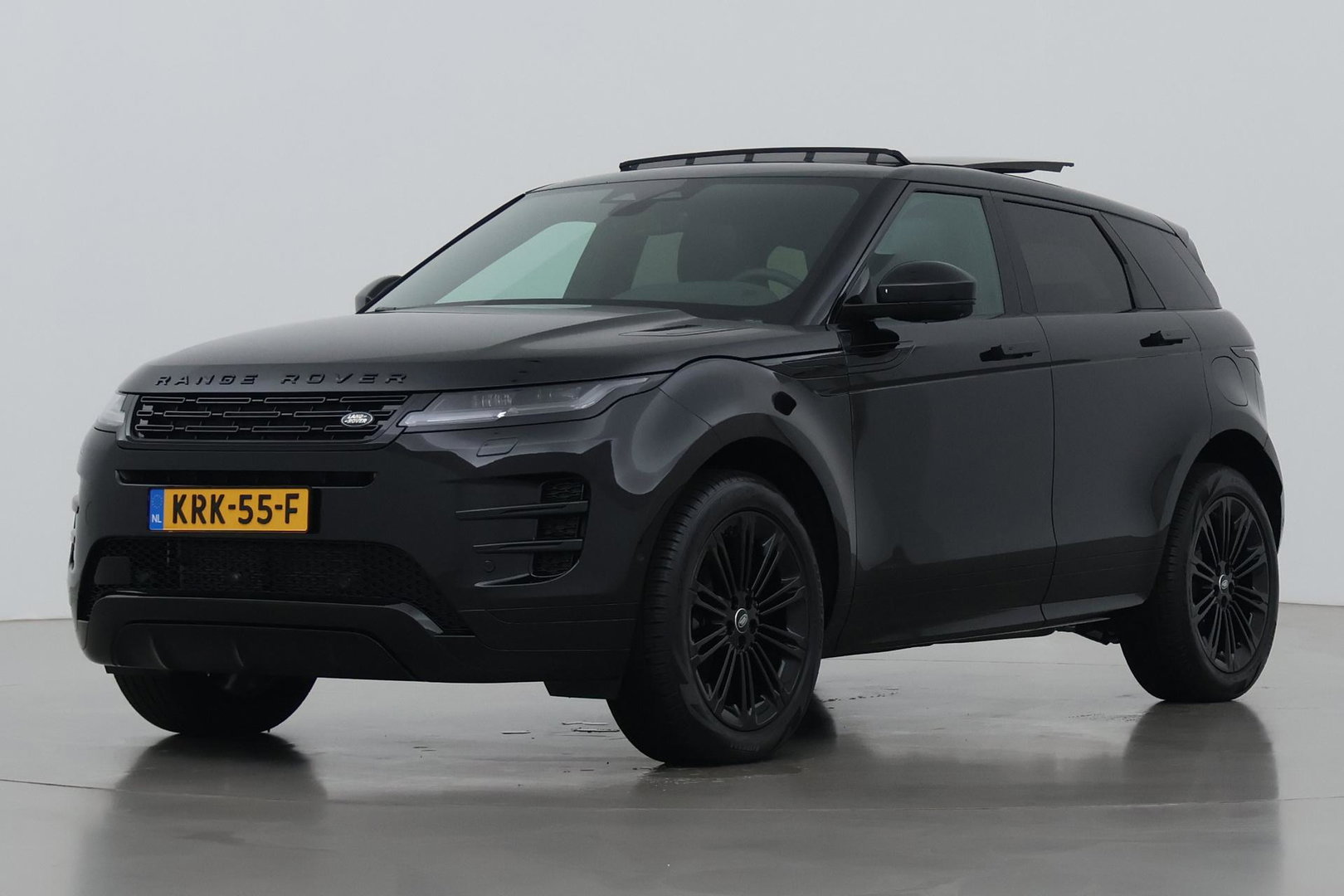 Land Rover Range Rover Evoque P270e PHEV Dynamic SE | Black Pack | Schuif/kanteldak | Trekhaak | ACC | 360° Camera
